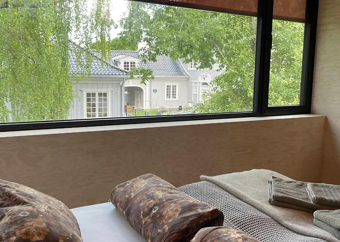 Semesterbostad Wergelandshaugen - 10 Minutes From Oslo Airport - Sauna - Cafe - Sculpture Park