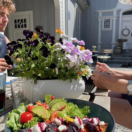 Wergelandshaugen - 10 Minutes From Oslo Airport - Sauna - Cafe - Sculpture Park *